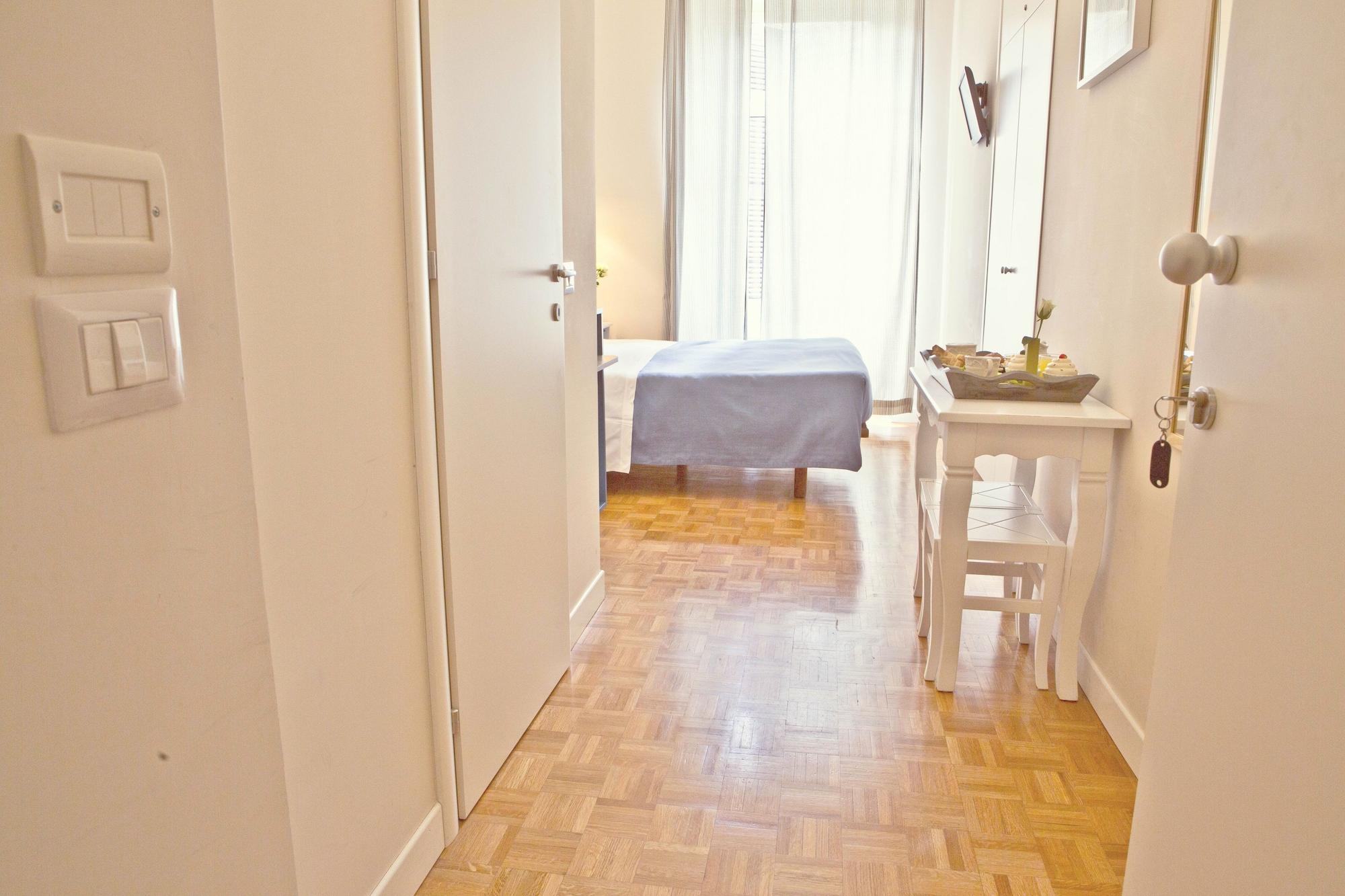 Residenza I Rioni Guesthouse Rom Exteriör bild