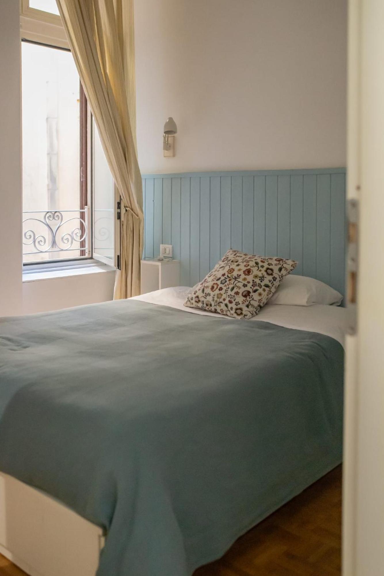 Residenza I Rioni Guesthouse Rom Exteriör bild